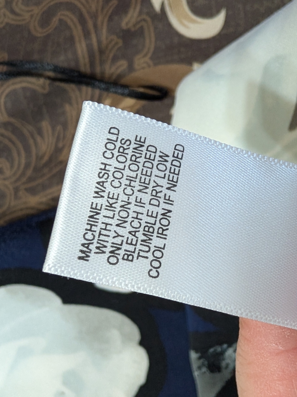 Just...Taylor Navy Mini Size 6 Dress with White Floral Print - Picture 8 of 10